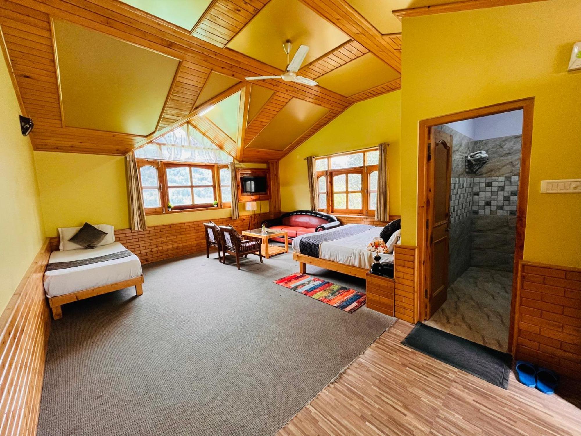 Hotel Hollywood Manali - Scenic River & Mountain View With Premium Rooms Εξωτερικό φωτογραφία