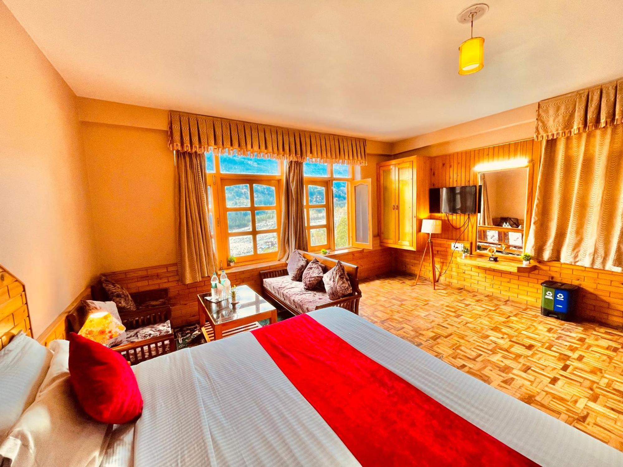 Hotel Hollywood Manali - Scenic River & Mountain View With Premium Rooms Εξωτερικό φωτογραφία