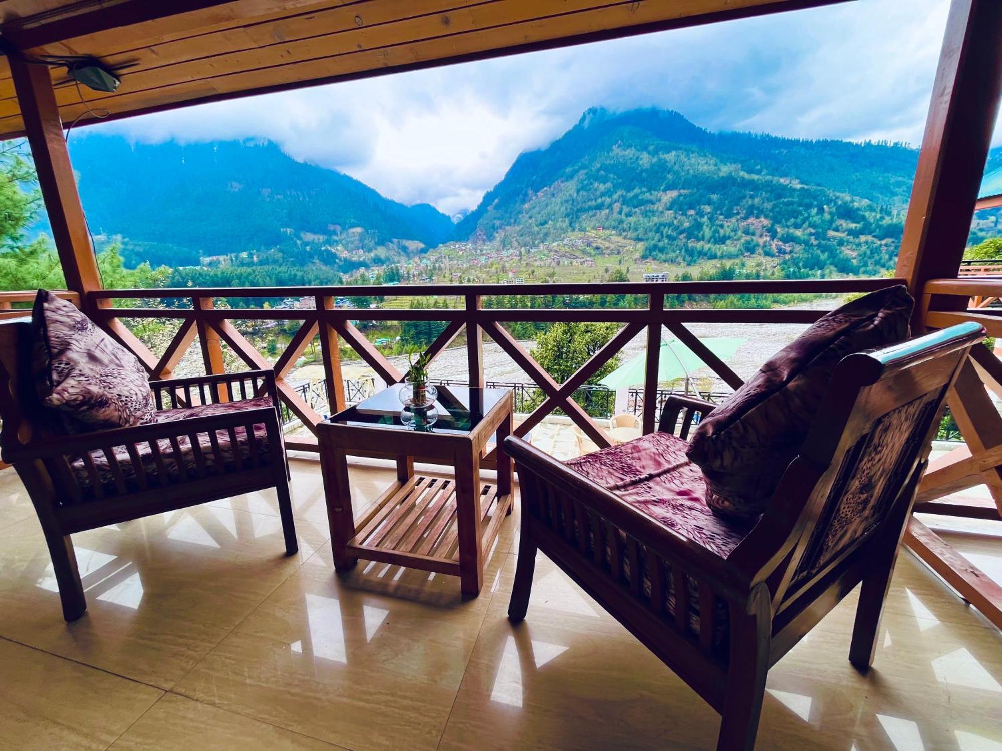 Hotel Hollywood Manali - Scenic River & Mountain View With Premium Rooms Εξωτερικό φωτογραφία